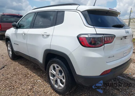 2024 Jeep Compass Latitude 4X4 из США, поврежденный, VIN 3C4NJDBN8RT118946